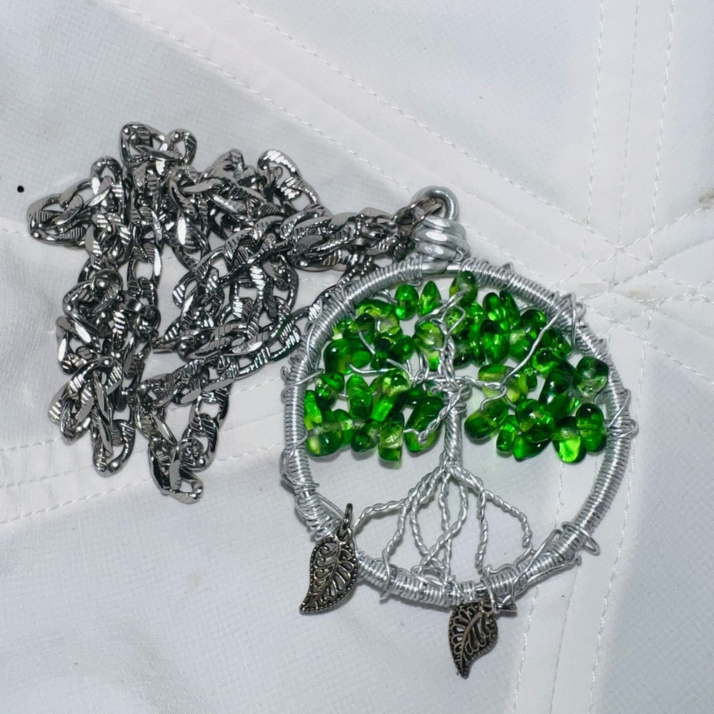 Handcrafted Mother Earth emerald & silver necklace